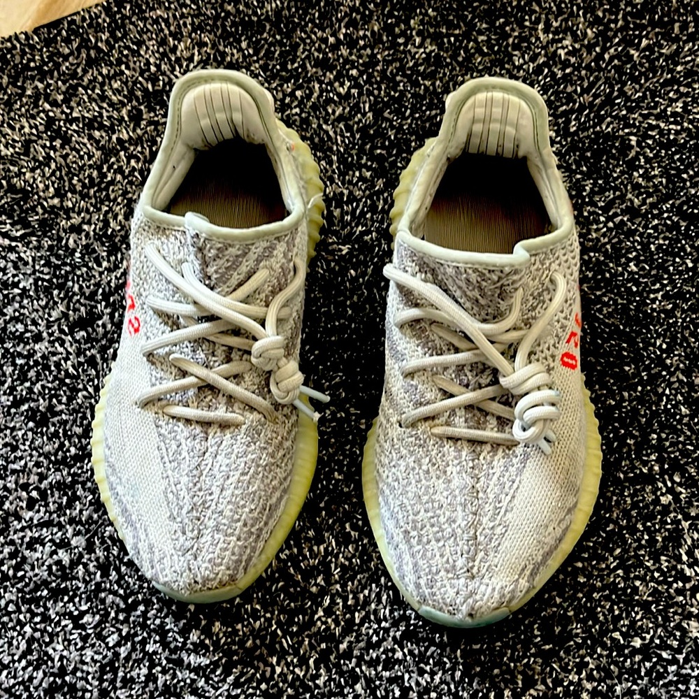 Yeezy Blue Tint size 5